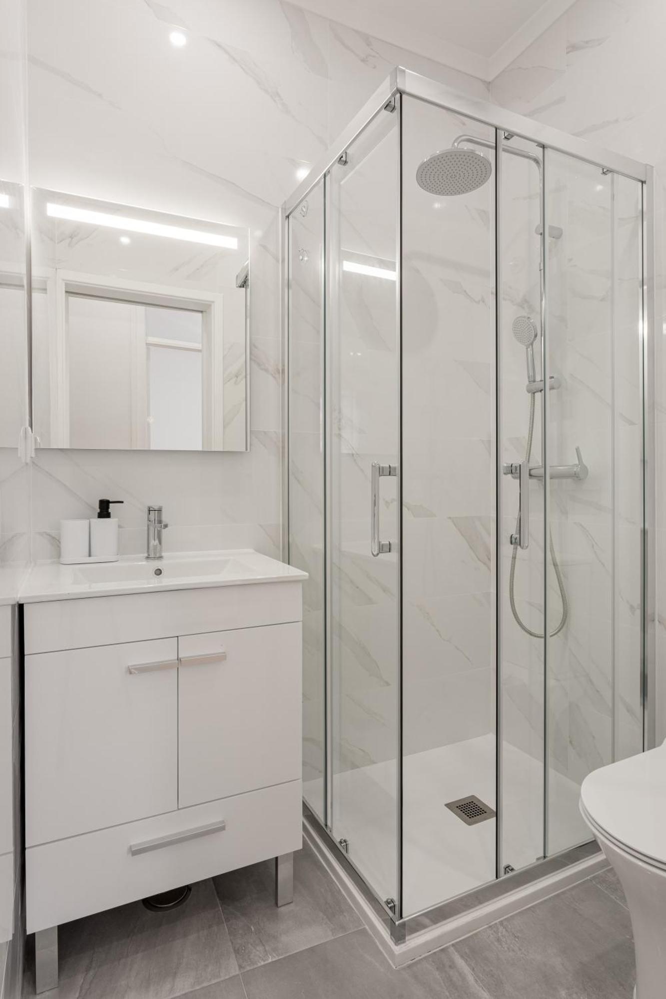 3-bed Flat Retreat By Sao Jorge Castle Apartment *